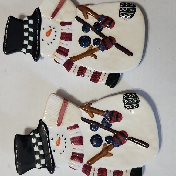 2 Ceramic Snowmen Spoon Rests for Utensils - Picture 1 of 4